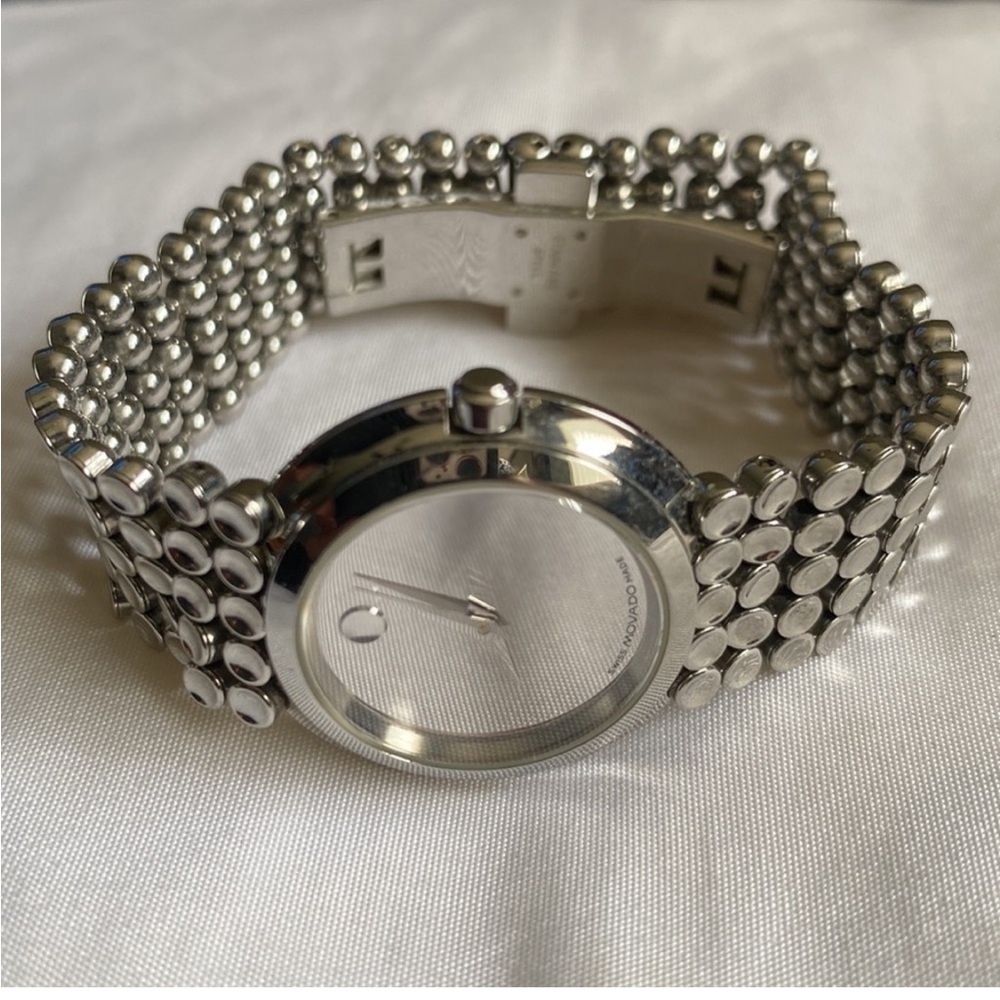 Authentic Movado Mirror Dial 28MM Trembrili Stainless Steel Ladies Dress Watch